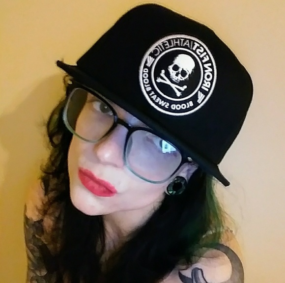 Ironfist snapback hat black w logo unisex 3/15$ - Picture 3 of 4